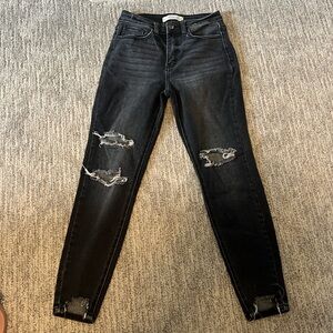 Women’s size 27 KanCan Estilo